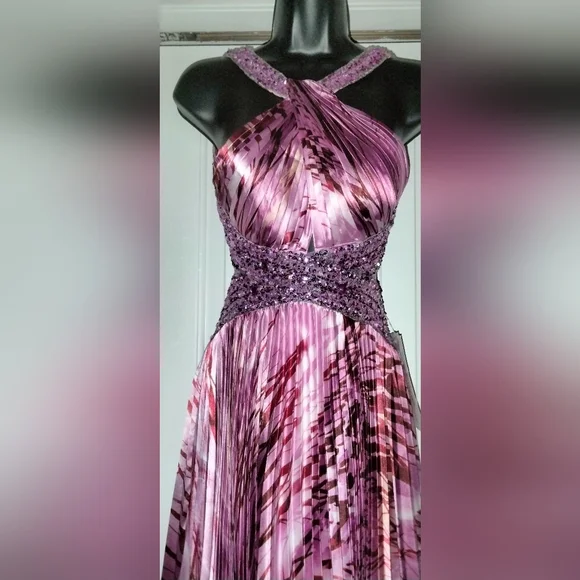 Women's Pink Formal, Prom of Cocktai Dress with Sequins, Stones & Embellishments - Picture 7 of 16